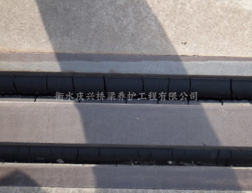 ���������С����m�����۰ĵȸ����z�l���Q